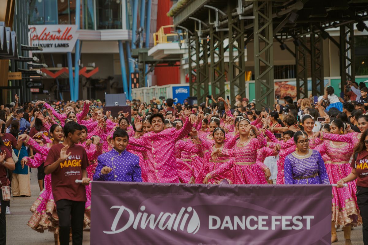 Diwali Dance Fest 2023 parade dancers